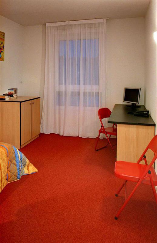Kosy - La Maison Des Chercheurs Aparthotel